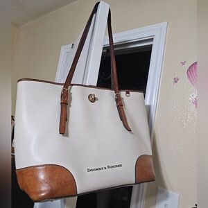 Dooney & Bourke large tote bag